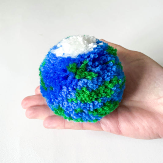 Earth Pompom
