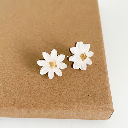 Daisy Stud Earrings - Sterling Silver
