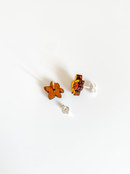 Daffodil Stud Earrings