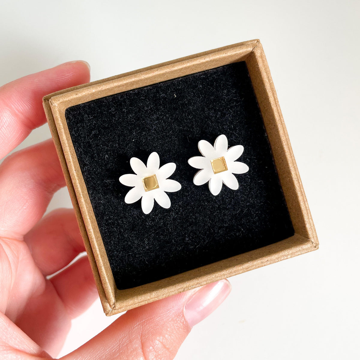 Daisy Stud Earrings - Sterling Silver