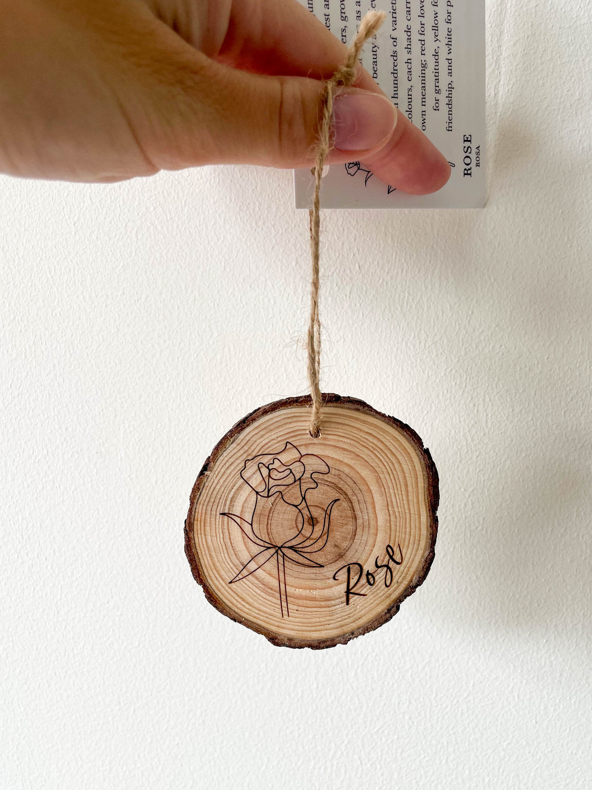 Birth Month Flower Hanging Decorations - Engraved Wooden Slices